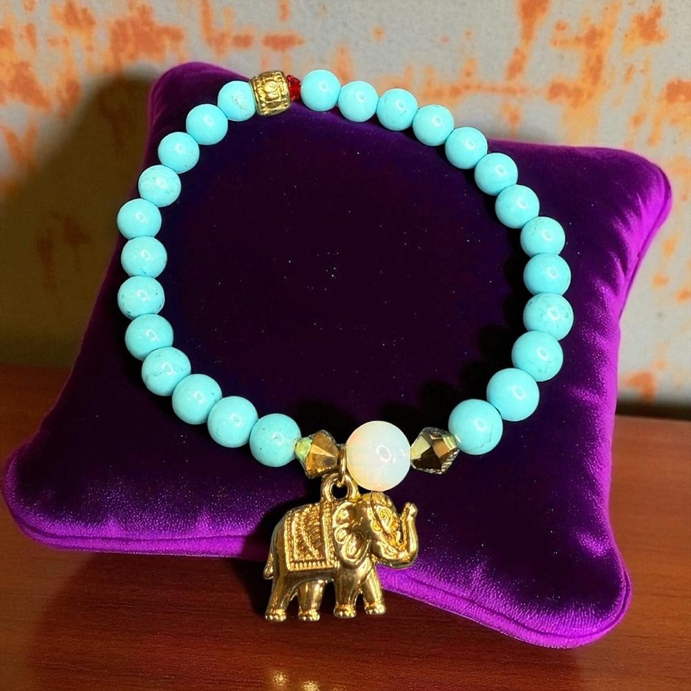 Turquoise Beaded Bracelet with Gold Elephant Charm
